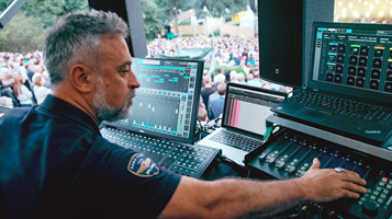 Sir Tom Jones takes Tactus™ on Tour